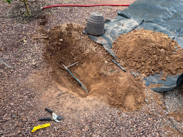 Repairing leaking drip irrigation poly tubing at a coupler connection